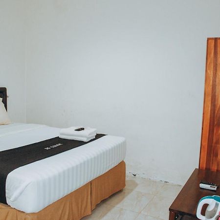 Ds Colive Layur Kota Lama Semarang Exterior photo